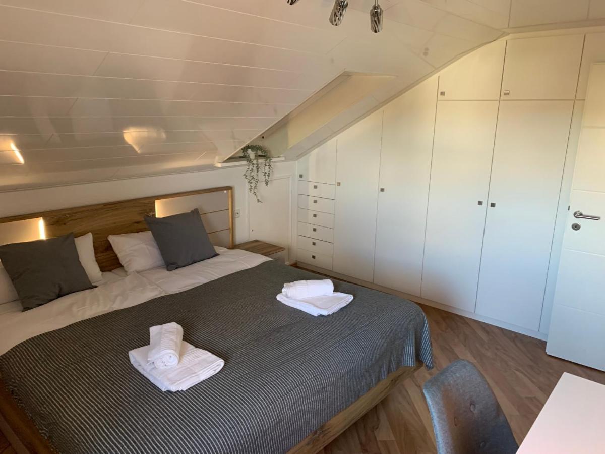 2 Zimmer Ferienwohnung Obersulm Eksteriør billede