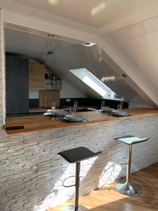 2 Zimmer Ferienwohnung Obersulm Eksteriør billede